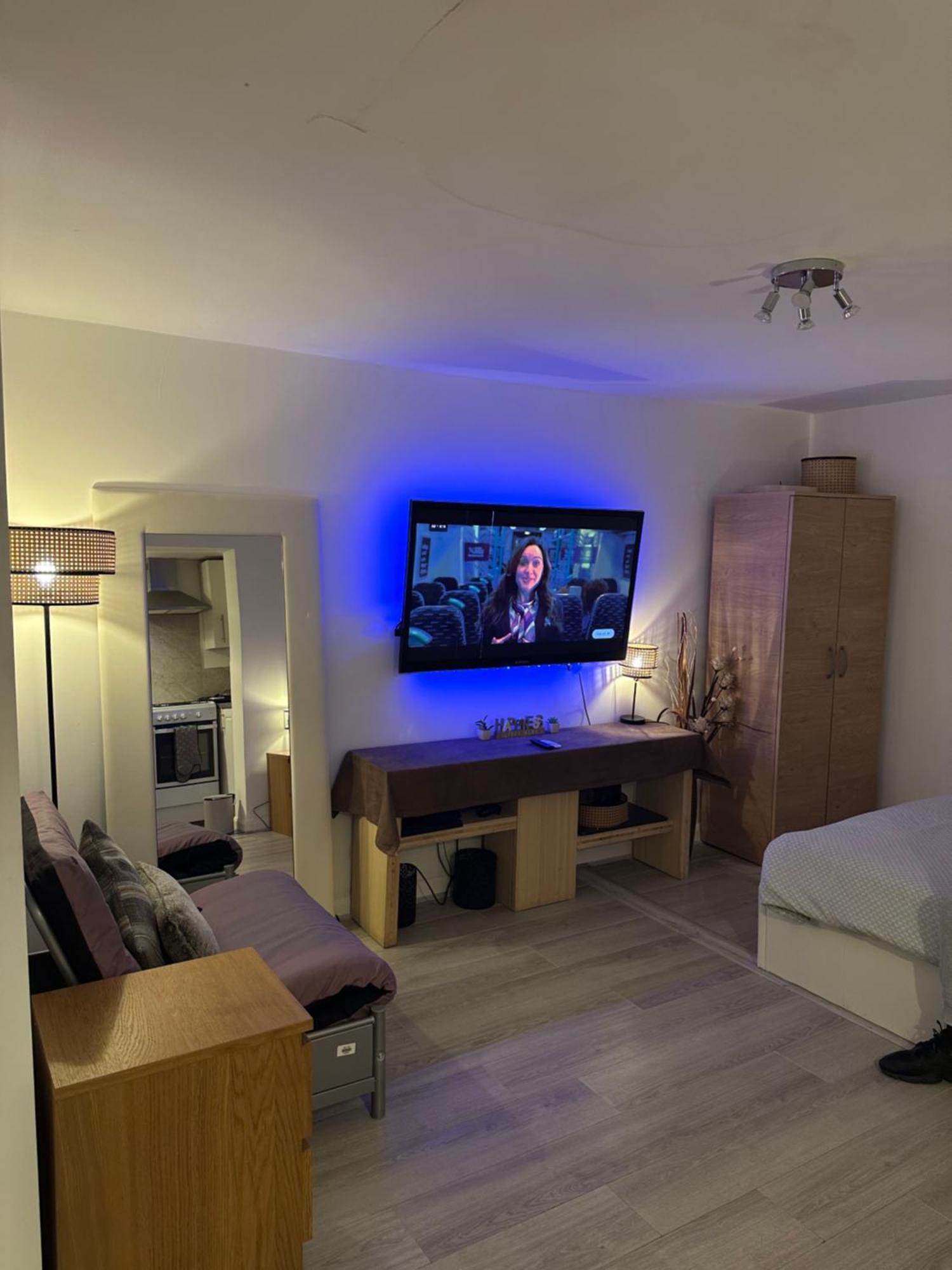 Stylish Studio Flat - Watford Junction - Harry Potter Bagian luar foto